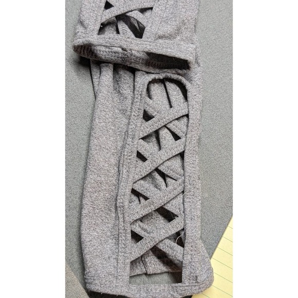 No Boundaries Gray Leggings Criss Cross Detail Casual Athleisure Pants Medium - Picture 3 of 5
